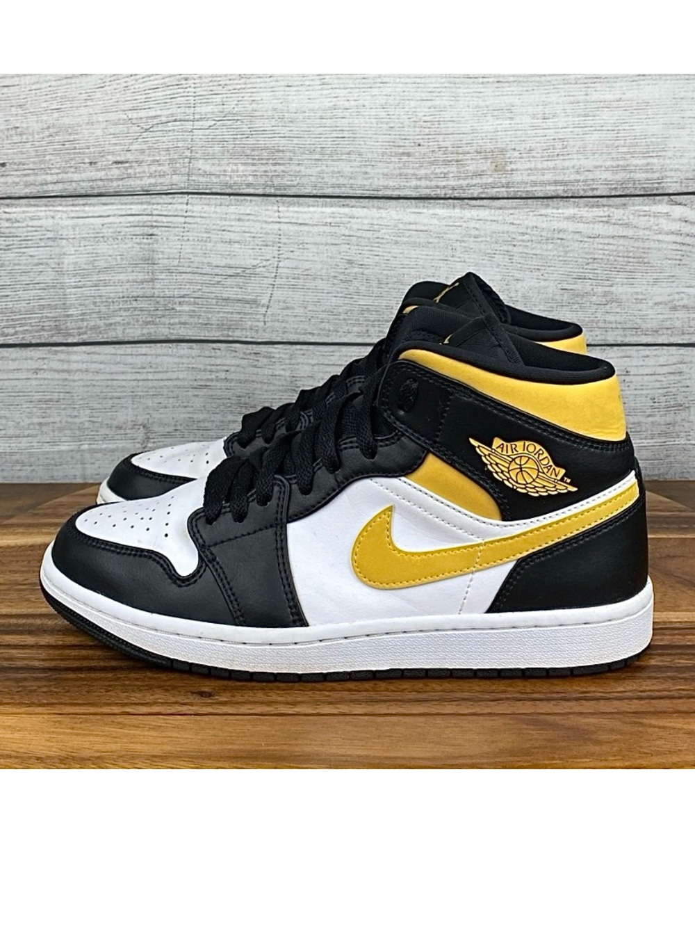 Nike Air Jordan 1 Mid White Pollen Black Mens Sneaker 554724-177 Shoe Size 8.5